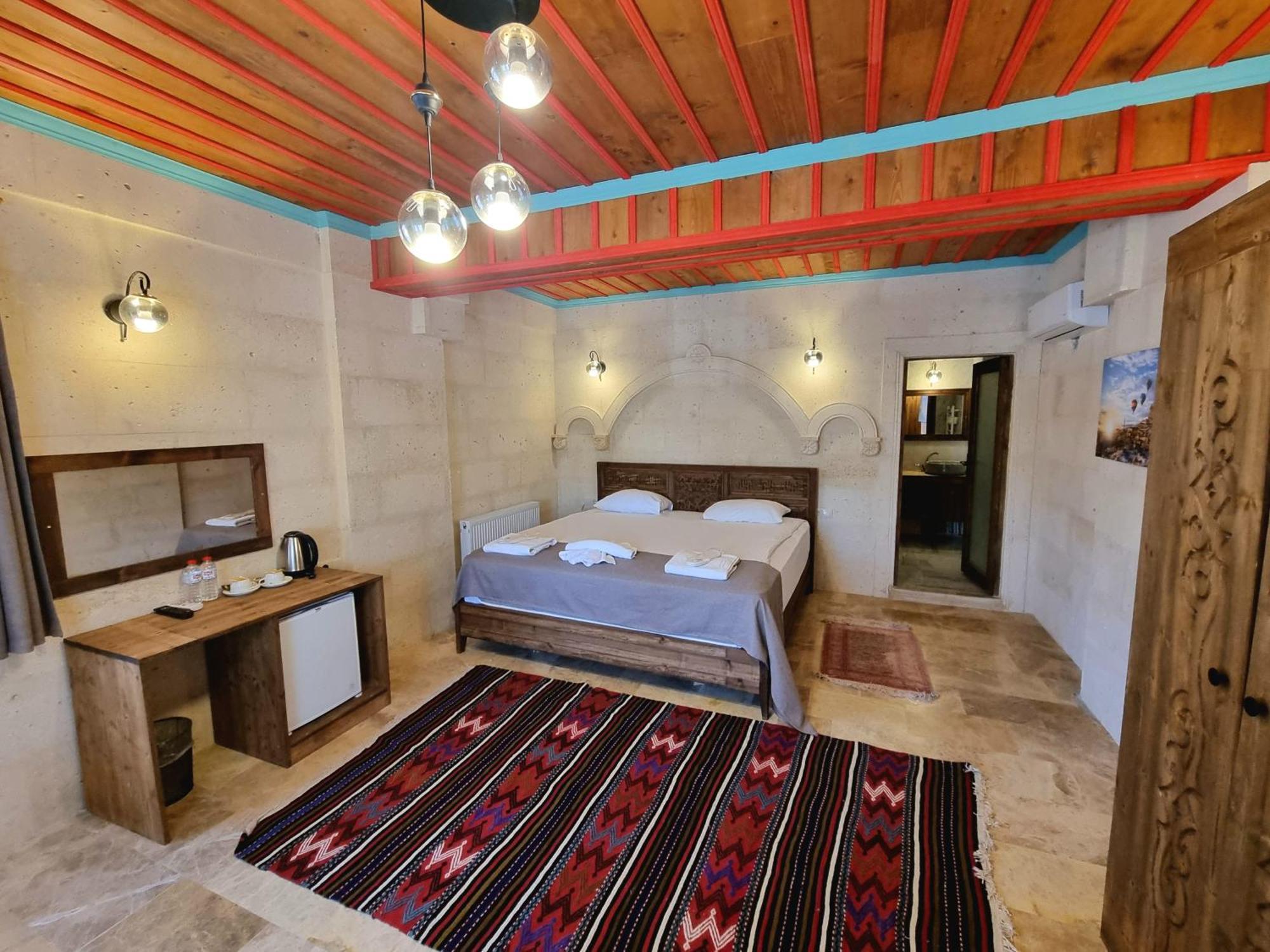 Cappadocia Caves Hotel Goreme Quarto foto